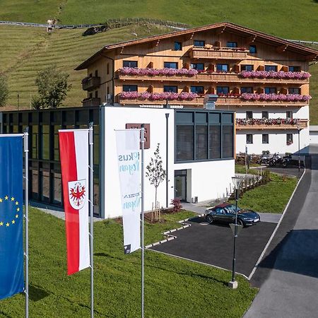 Das Unterrain Lifestyle Hotel Sankt Jakob in Defereggen Kültér fotó